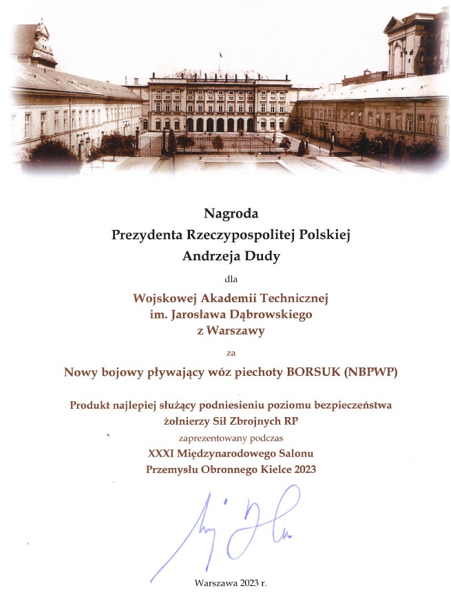 Fot. 2. Dyplom - nagroda Prezydenta Rzeczypospolitej Polskiej dla WAT za <i>Nowy bojowy pływający wóz piechoty BORSUK.