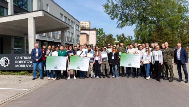 Zawody robotów ARES MAKEATHON w WAT