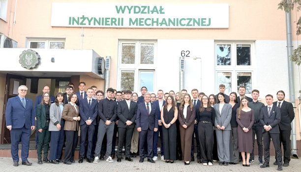 Uroczyste wręczenie dyplomów absolwentom WIM
