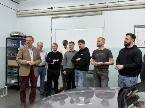 Szkolenie dotyczące kalibracji systemów ADAS w IPiT.