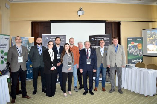 Delegacja WIM na Konferencję. Od lewej stoją: Damian Cegłowski, Tomasz Mantur, Wiktoria Balcerzak, Mateusz Ziubiński, Gabriela Kłosek, Andrzej Dębowski, Dariusz