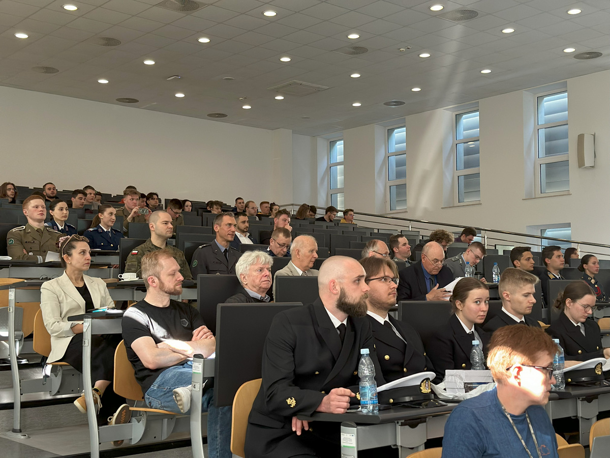 Prezentacje referatów uczestników Seminarium.
