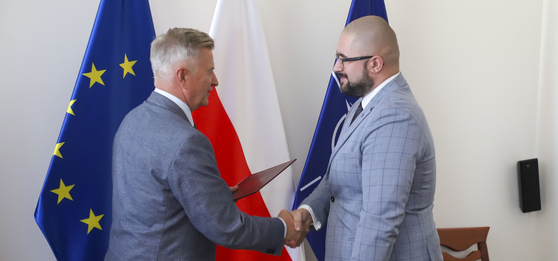 Podsekretarz Stanu w MON Stanisław Wziątek i Janusz Kluczyński.