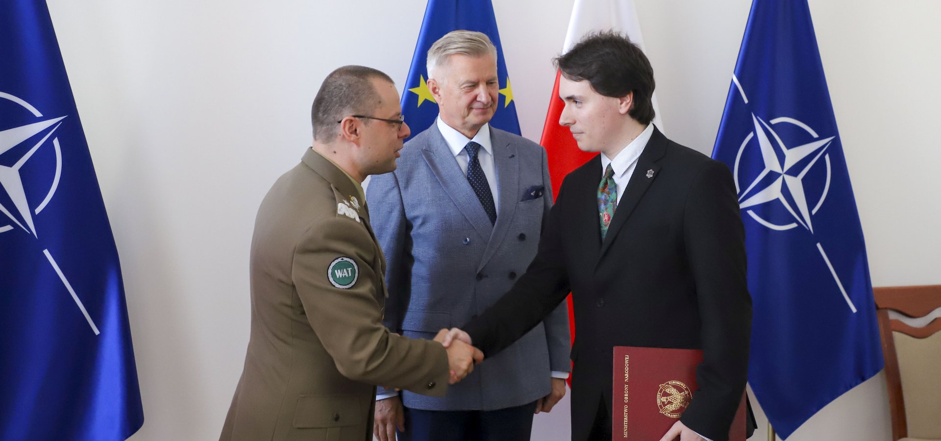 Podsekretarz Stanu w MON Stanisław Wziątek, Rektor WAT i R.Kosturek.